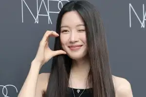 thumbnail - 문가영 ‘윙크 담은 하트’