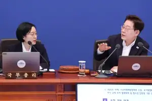 thumbnail - 반도체 훈풍 타고…성장률‧수출‧국민소득 ‘3·4·5 비전’ 띄운다