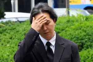 thumbnail - ‘병역법 위반 혐의’ 송민호, 증인 출석
