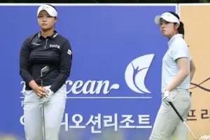 thumbnail - 5승 합작 김민솔·서교림 ‘라이벌’… KLPGA 세대교체 돌풍