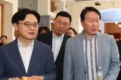 thumbnail - “반도체 호황, 사회의 호황 아냐… 지방 일으켜 세워야”