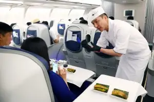 thumbnail - “셰프가 만든 기내식 먹어보세요”