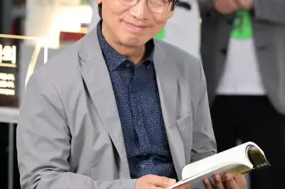 thumbnail - 유시민 신간, ‘유럽 도시 기행 3’ 나오자마자 1위