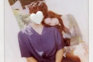 thumbnail - 제니, SNS 해킹? 오밤중 ‘♥ 남성’과 밀착 다정샷 공개