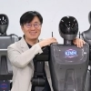 thumbnail - “1가구 1휴머노이드… K로봇, 10년 뒤 대중화 시대 열 것”