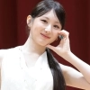 이채연, ‘사랑스러운 볼 하트’