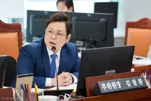 thumbnail - 김철환 경기도의원, 김포골드라인 혼잡 해소와 5호선 연장, 경기도가 주도권 잡고 속도내야