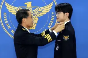 thumbnail - 경장 계급장 받는 페이커