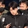 여고생 구하려다 장윤기 흉기에 찔린 고교생…80일 만에 ‘의상자’