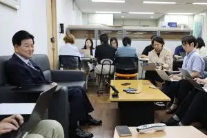 thumbnail - 정동영 “선비핵화 사실상 폐기… 선평화로 전환해 성과”