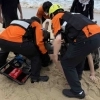 thumbnail - 바다 빠진 10대 형제 구하려다… 50대 군인 2명 끝내 숨져