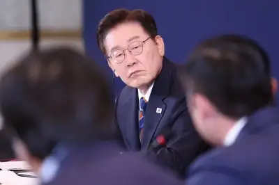 thumbnail - 李대통령 “WTO 강화하고 개혁해야…남북 대화 재개 위해 노력”