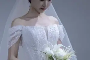 “결혼” 송하예, 기습 웨딩드레스 자태 공개…소속사가 밝힌 입장