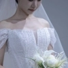 “결혼” 송하예, 기습 웨딩드레스 자태 공개