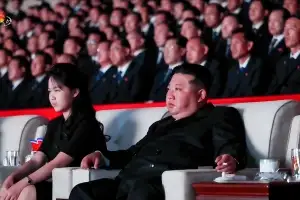 thumbnail - 北전승절  공연 보며 눈물 흘리는 김정은