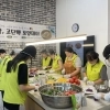 thumbnail - 받는 손에서 건네는 손으로… 성북 1인가구, 어르신 보양식 대접