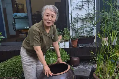 thumbnail - 따로 또 같이 사는 ‘소확행 가족’...“돈 아닌 관계 만드는 상상력 필요”
