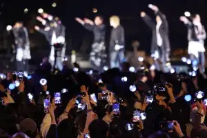 thumbnail - 최애는 神, 팬덤은 종교… 당신도 ‘서사’를 믿습니까