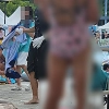 thumbnail - 한강서 ‘여성 수영복’ 입은 남성…“뭐가 문제” “보기 불편”
