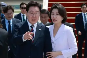 thumbnail - 李대통령, 5개국 순방 마치고 귀국