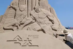 thumbnail - 모래사장 히어로