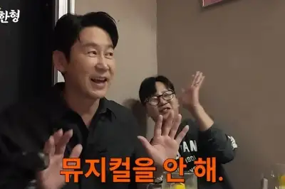 thumbnail - 신동엽, 대학로 공연 폄하 논란…“농담에 치우쳐 가벼운 발언” 사과