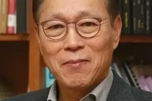 thumbnail - 李대통령, 규제합리화 부위원장에 김태유 서울대 공대 교수 위촉