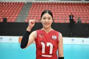 thumbnail - ‘포스트 김연경’ 손서연 맹폭… U-17 여자배구 16강 스파이크