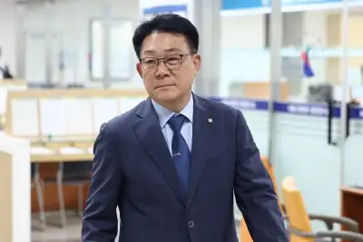 thumbnail - “돈봉투 본 적도 없다”…허종식 의원, 허위사실공표 1심 무죄