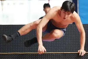 thumbnail - ‘닌자 워리어’ 보는 재미 두 배… 한국 첫 金 따내 정상 지킨다
