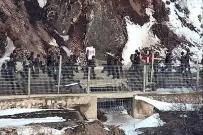 thumbnail - “DMZ 작전 중 지뢰 폭발 추정 사고…군인 3명 부상”