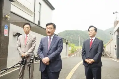 thumbnail - 정점식, 대구 찾아 박근혜 예방…朴 “당 화합” 당부