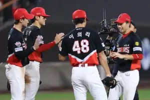 thumbnail - 김도영 ‘대포’ 이의리 ‘철벽’… KIA 3위행 호시탐탐