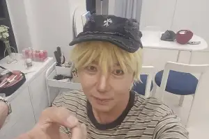 58세 가수, ‘갸루 메이크업’ 도전…충격 변신에 “누구세요?”