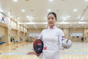 thumbnail - K펜싱 5연속 종합 우승 겨눈 송세라 “이번에도 문제없다”