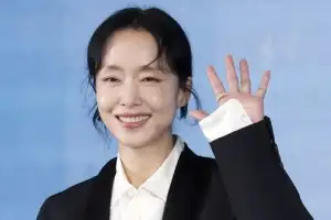 thumbnail - 전도연, ‘독보적 아우라’