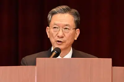 thumbnail - 정성호 “李 공소 취소, 檢 판단 문제…사의 무관”