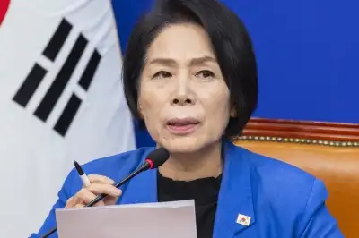 thumbnail - 최민희 “조국혁신당과 합당 안 하면 수도권서 40석 잃을 수도”