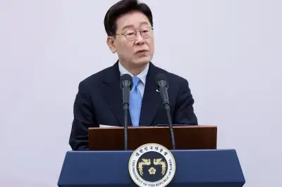 thumbnail - 李대통령 “망국적 부동산 투기 타파…가격 폭락 대비해 매입 준비”
