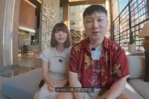 thumbnail - 빠니보틀 “신혼여행 왔습니다”…♥여친 얼굴 ‘최초 공개’