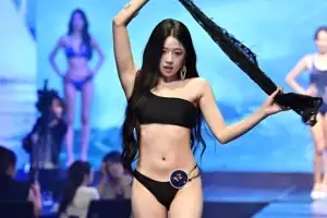 thumbnail - ‘미스인터콘티넨탈’ 수영복 퍼레이드