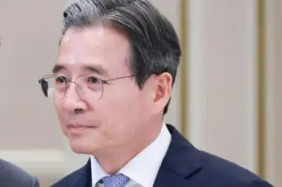thumbnail - 30%대 李 지지율에 김용범도 물러났다… 靑 실장급 첫 사퇴