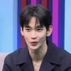 얼굴 반쪽 된 김수현…“배우 하길 잘했단 생각” 밝은 미소로 전한 근황