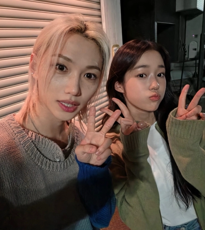 스키즈 필릭스, 노윤서와 투샷…훈훈한 ‘동갑내기 케미’