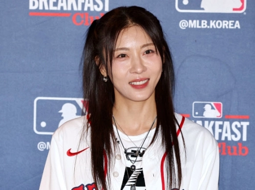 하지원, ‘MLB 유니폼 완벽 소화’