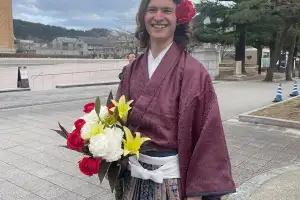 美 배우, 한국 행사에서 왜 ‘기모노’를?…드레스 코드도 무시