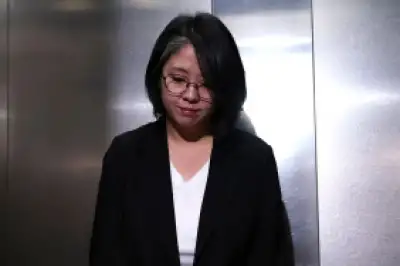 thumbnail - 고개 숙인 용혜인 장관 후보자