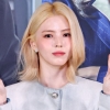 ‘금발 인형’ 한소희