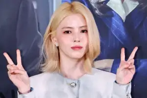 thumbnail - ‘금발 인형’ 한소희