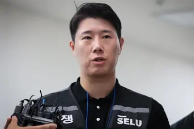 thumbnail - 최승호 삼성전자 노조위원장 檢송치…임직원 ‘블랙리스트’ 혐의